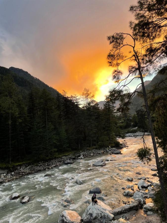 Wabi Sabi Riverside Hostel Kasol Zewnętrze zdjęcie